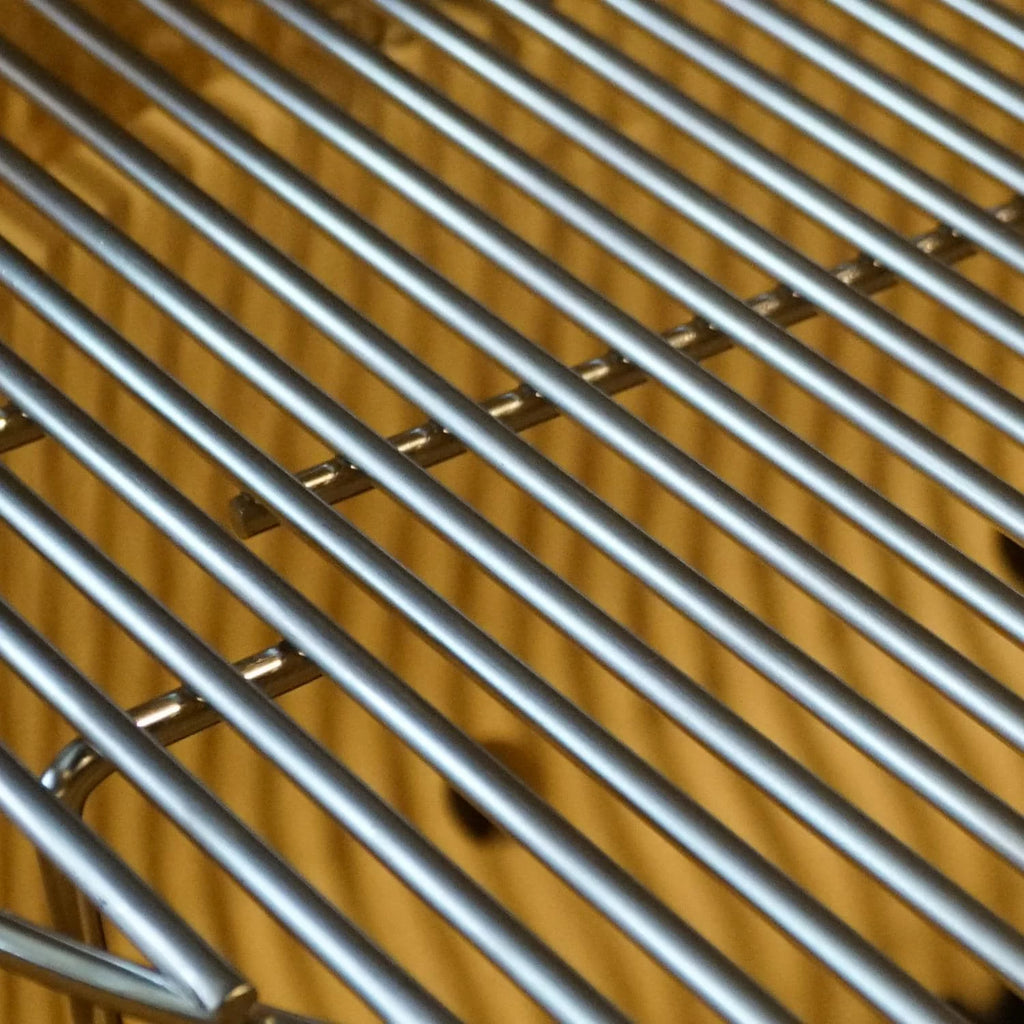 Ceramic Kamado Grill With Stainless Steel Grates E393859