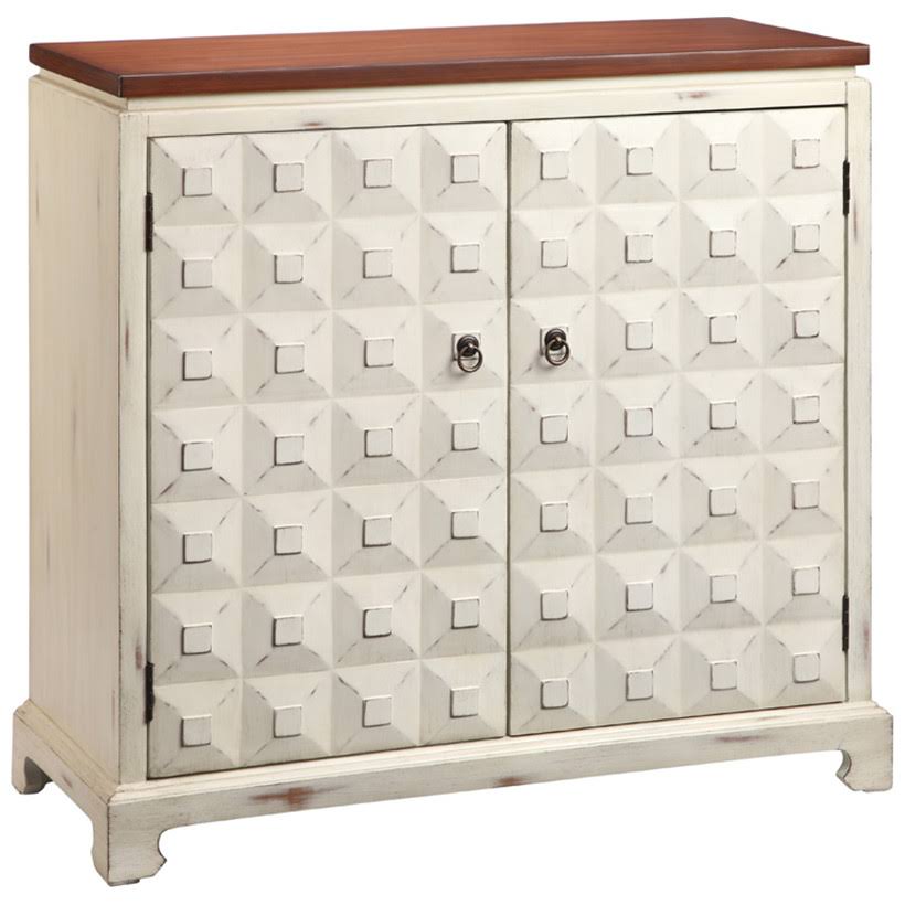 Accent Cabinet Q773