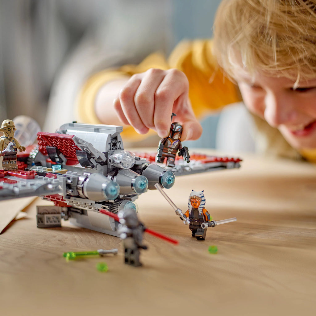 Star Wars Themed Building Playset with Starship and 4 Figures N92860