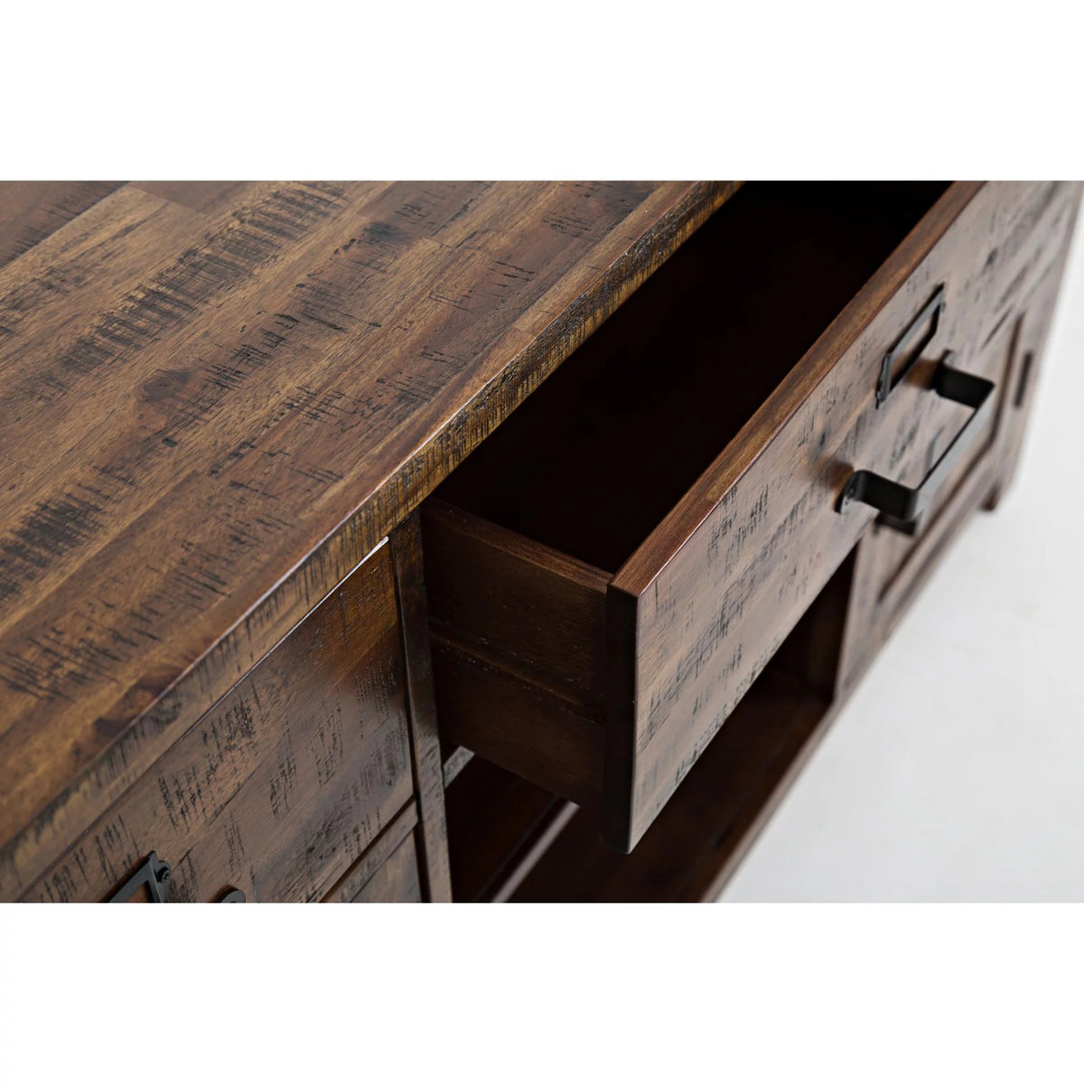 50" Media Unit B909