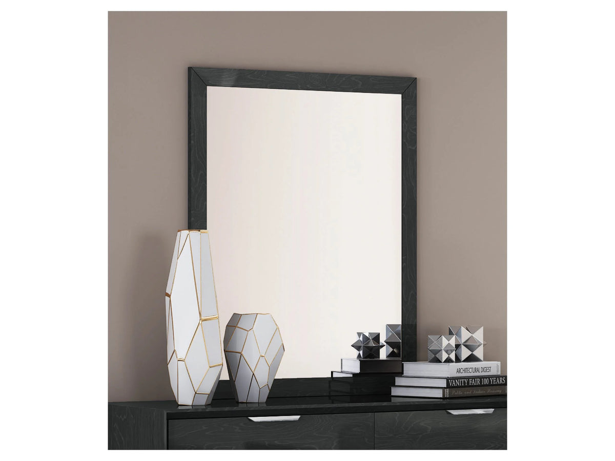 Black High Gloss Dresser B35272