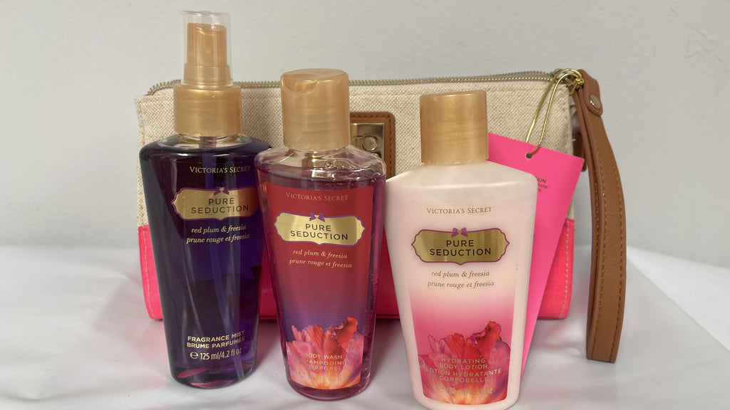 Bag Clutch Set With Fragrance Mist, Body Lotion, Body Wash 4.2 fl oz K457