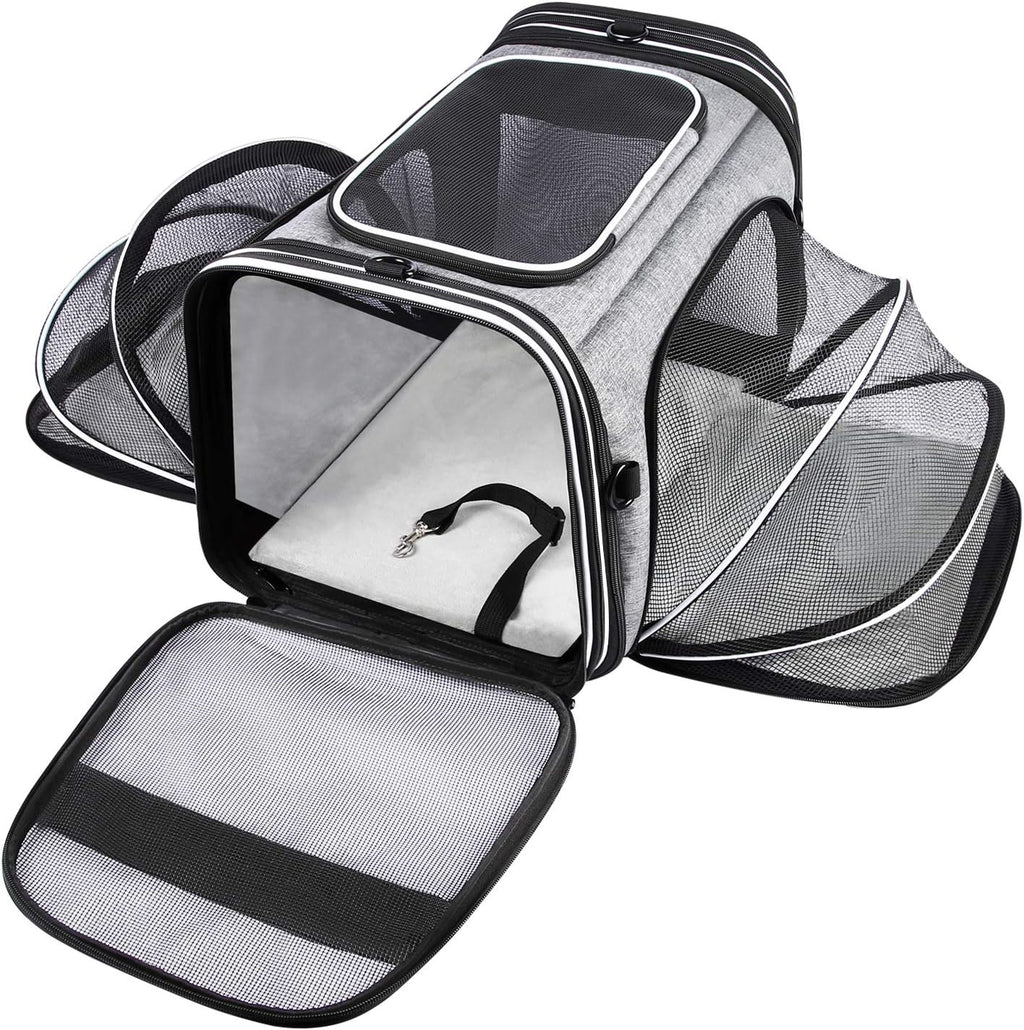 Soft Sided Expandable Pet Carrier with Washable Pads and Pockets G373732