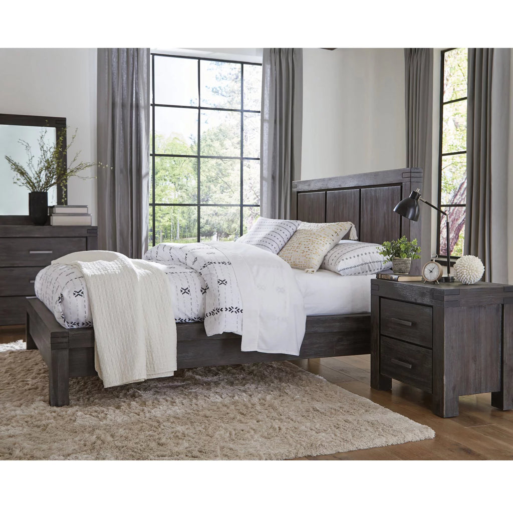 Solid Wood Queen Panel Platform Bed R439470