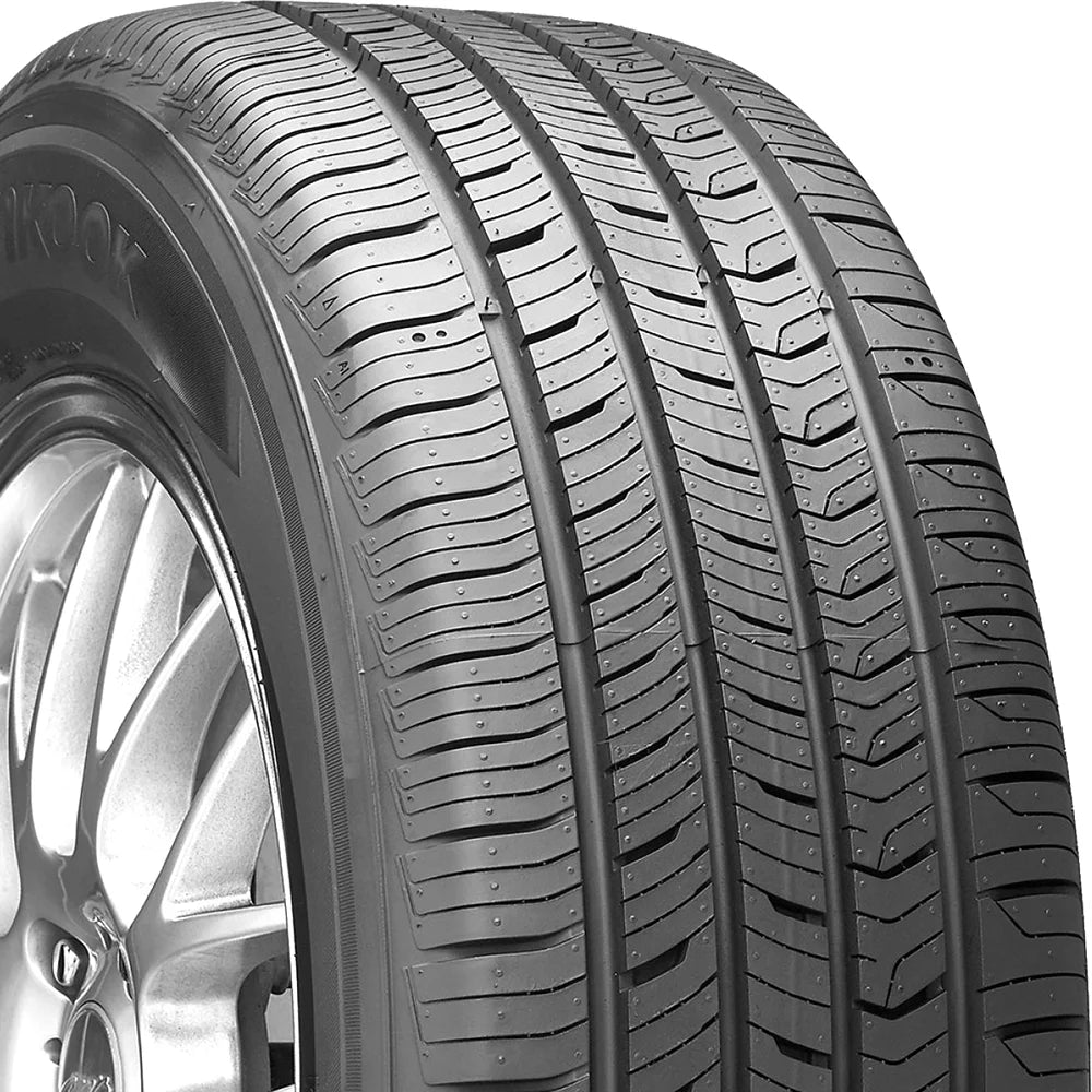 All Season 225/65R16 100T Passenger Tire P682