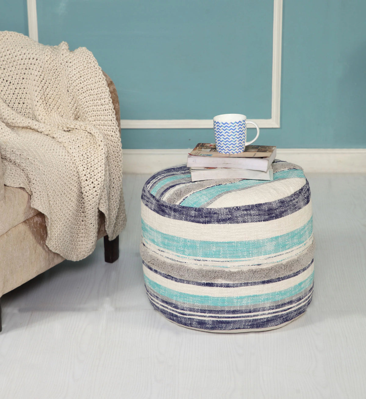 Blue 18" Round Pouf K903601